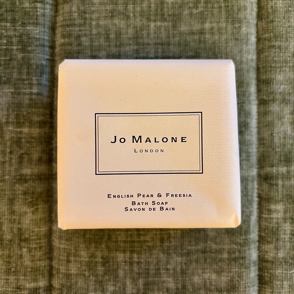 NWT Jo Malone English Pear & Freesia Luxury Bath Soap, 3.5oz 100g
